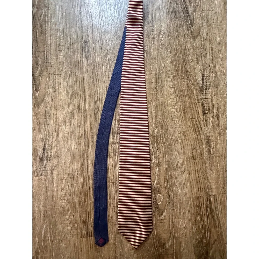 Tommy Hilfiger Mens Silk Tie Burgundy Cream Striped Navy Blue USA Made OS